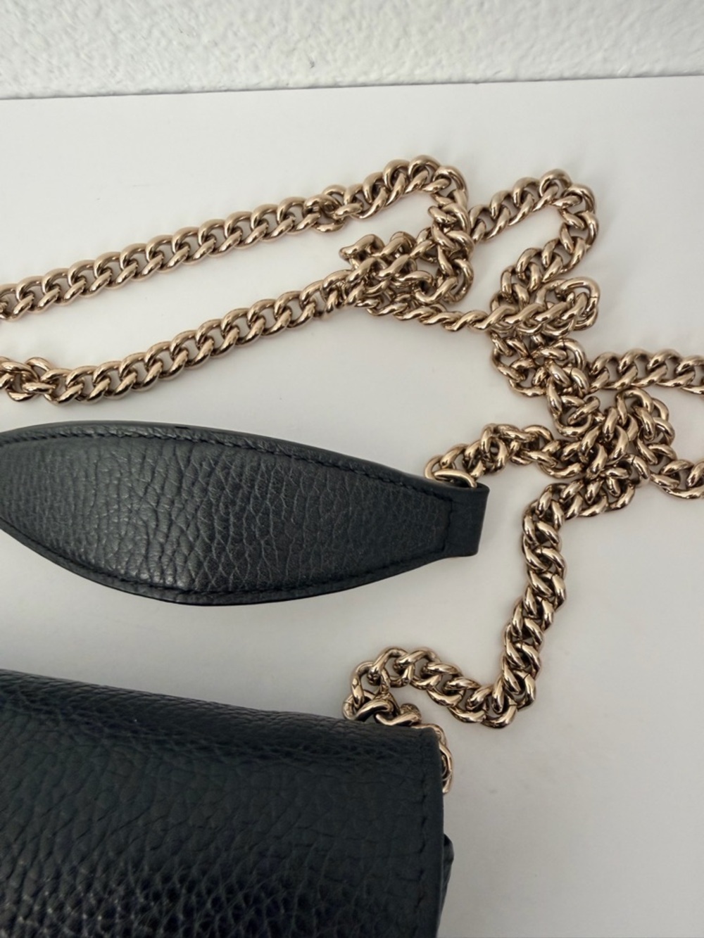 Gucci Soho Leather Chain Wallet Crossbody Black Gold Hardware - Picture 3 of 13